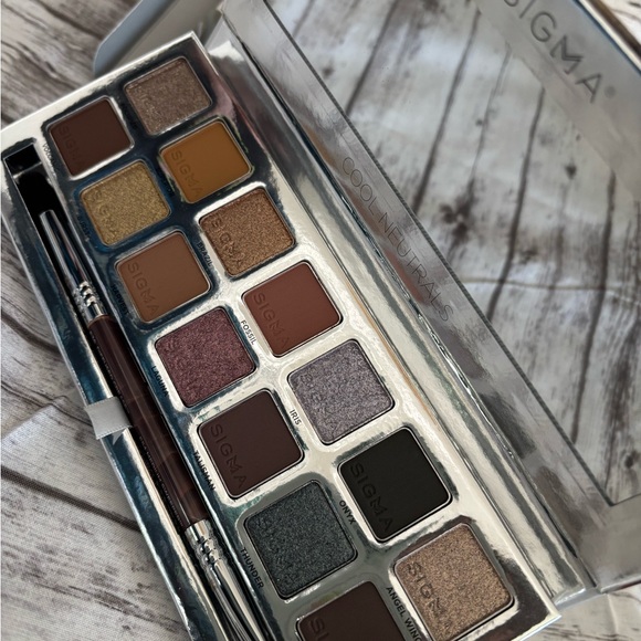 Sigma Cool Neutrals Eyeshadow Palettee - Picture 4 of 6